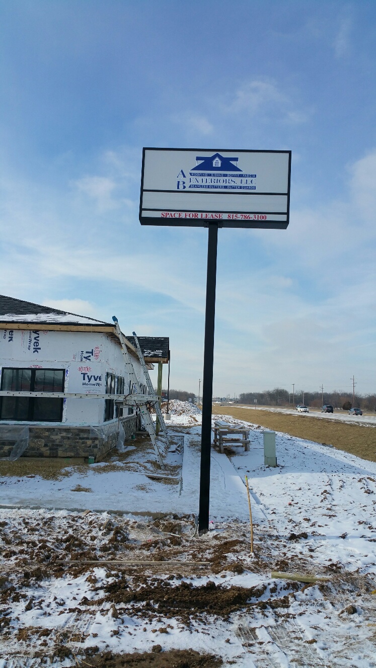 pylon signs